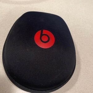 Apple beats headphones
